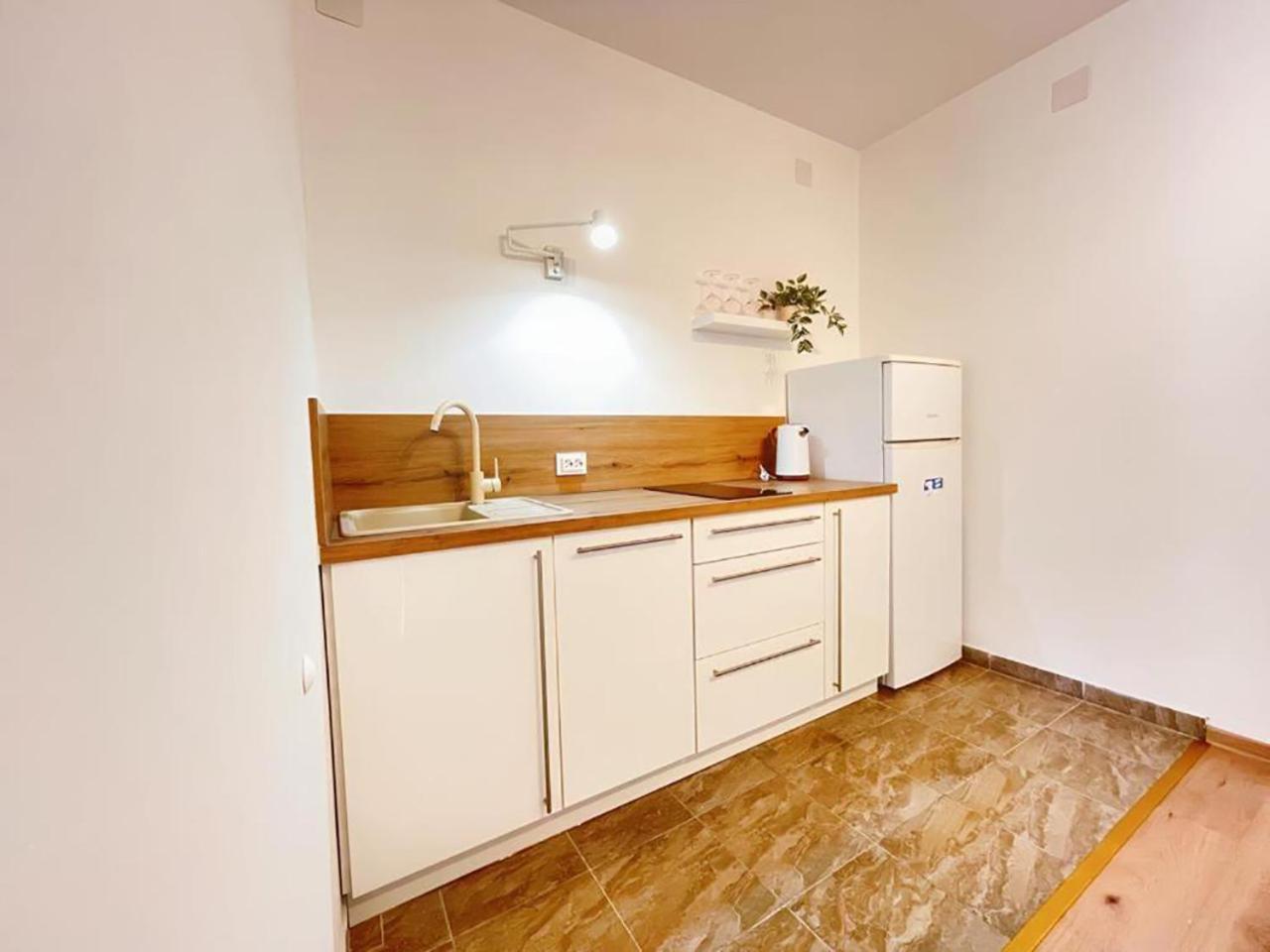 Caramel Comforts In Stinjan Only 800 Meters From The Beach Pula Bagian luar foto